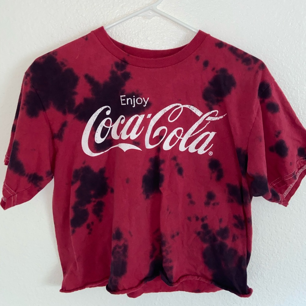 Coca-Cola cropped tee!
